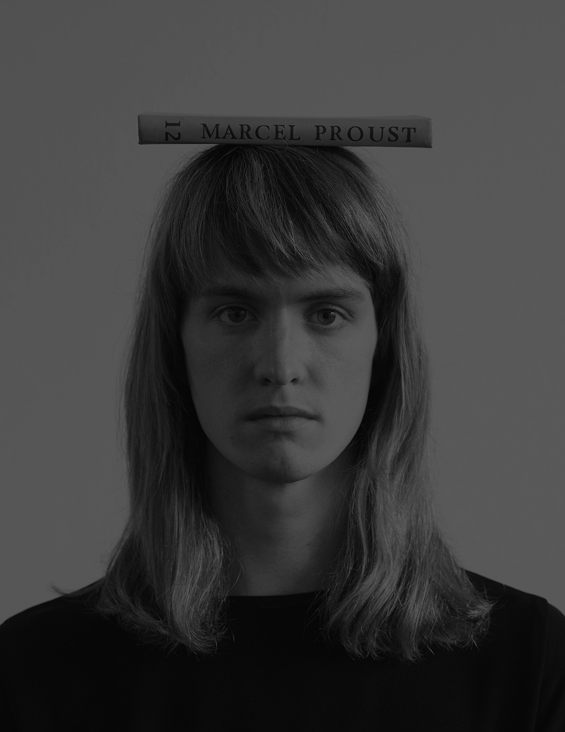 Topiqli, paypoqli va top kiygan qizlarning fotosuratlari